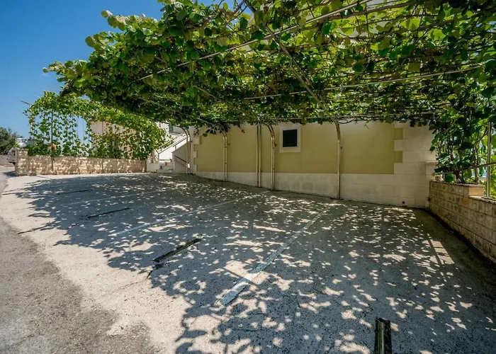 Apartment Andjelka-2 By Interhome Trogir