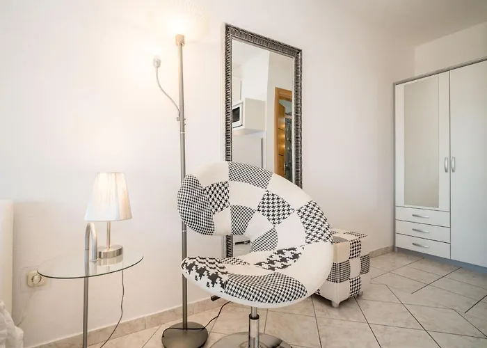 Apartment Andjelka-2 By Interhome